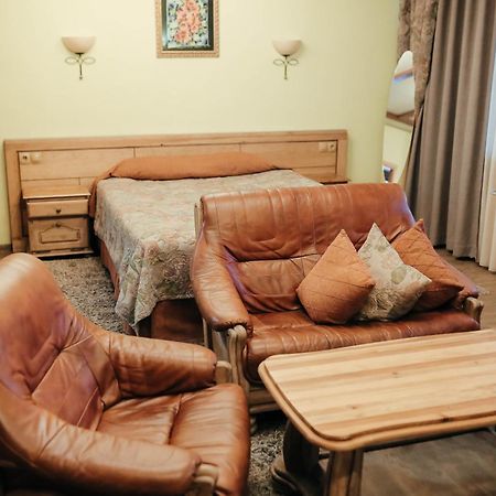 Тау-House Hotel Koksoki Kültér fotó