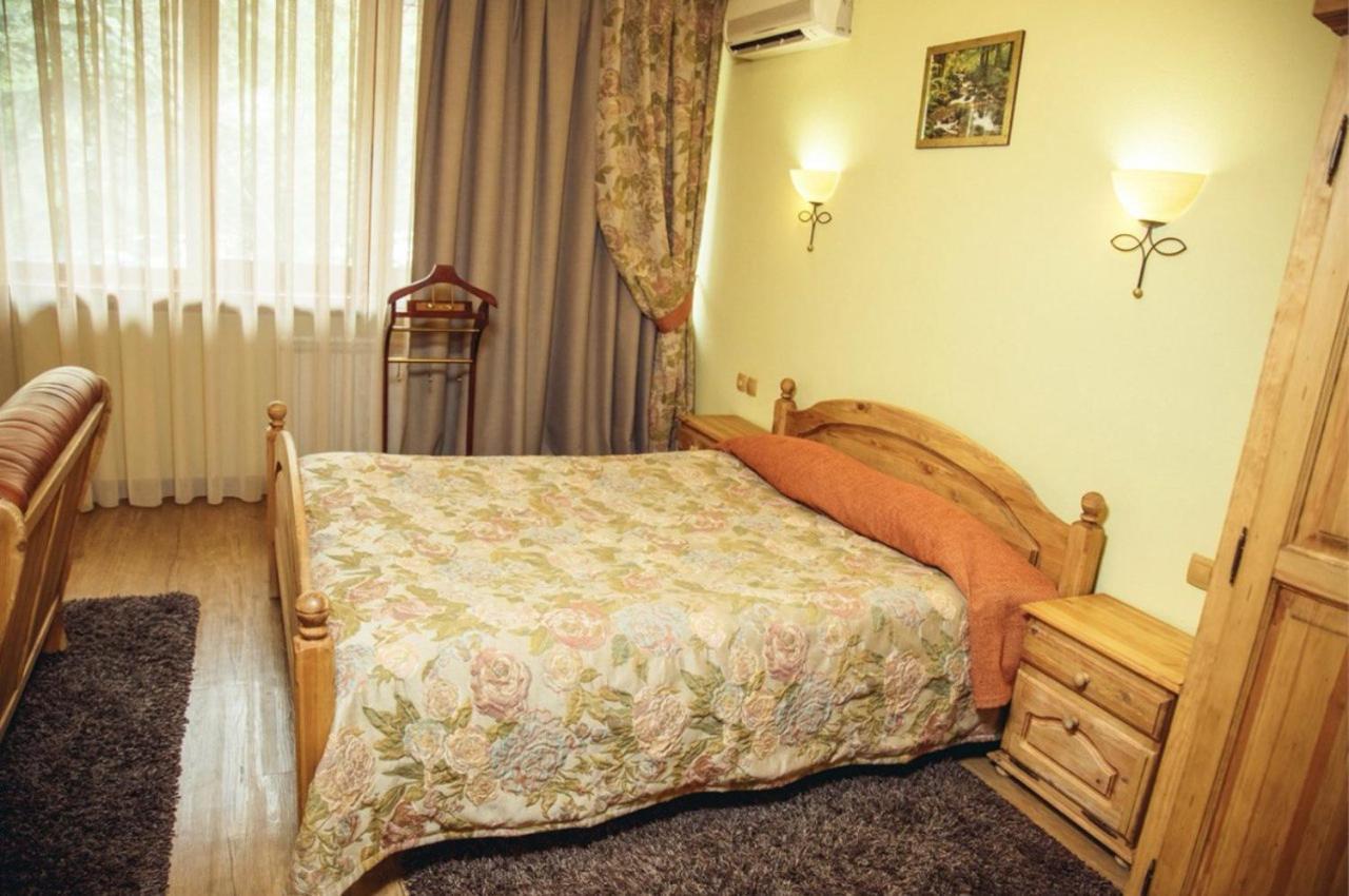 Тау-House Hotel Koksoki Kültér fotó